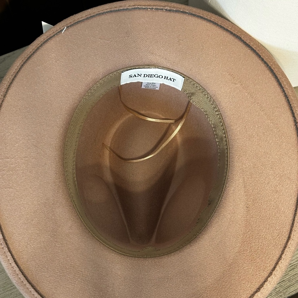 Brown cowgirl Hat with Silver Embellishments - Picture 7 of 11